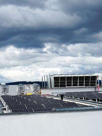 Die Photovoltaik-Anlage am Pappert Backhaus in Eichenzell / Rönshausen